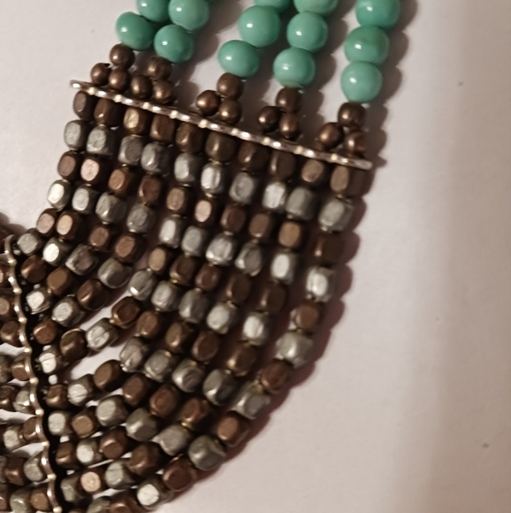 Tanjore India Beaded Bib Style Necklace Stunning Turquoise GREEN & Metal Beading - Picture 6 of 7